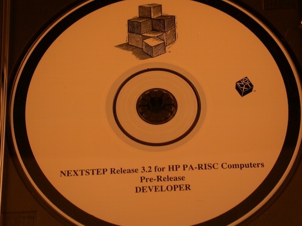 NEXTSTEP Release 3.2 HP PA_RISC Dev Prerelease